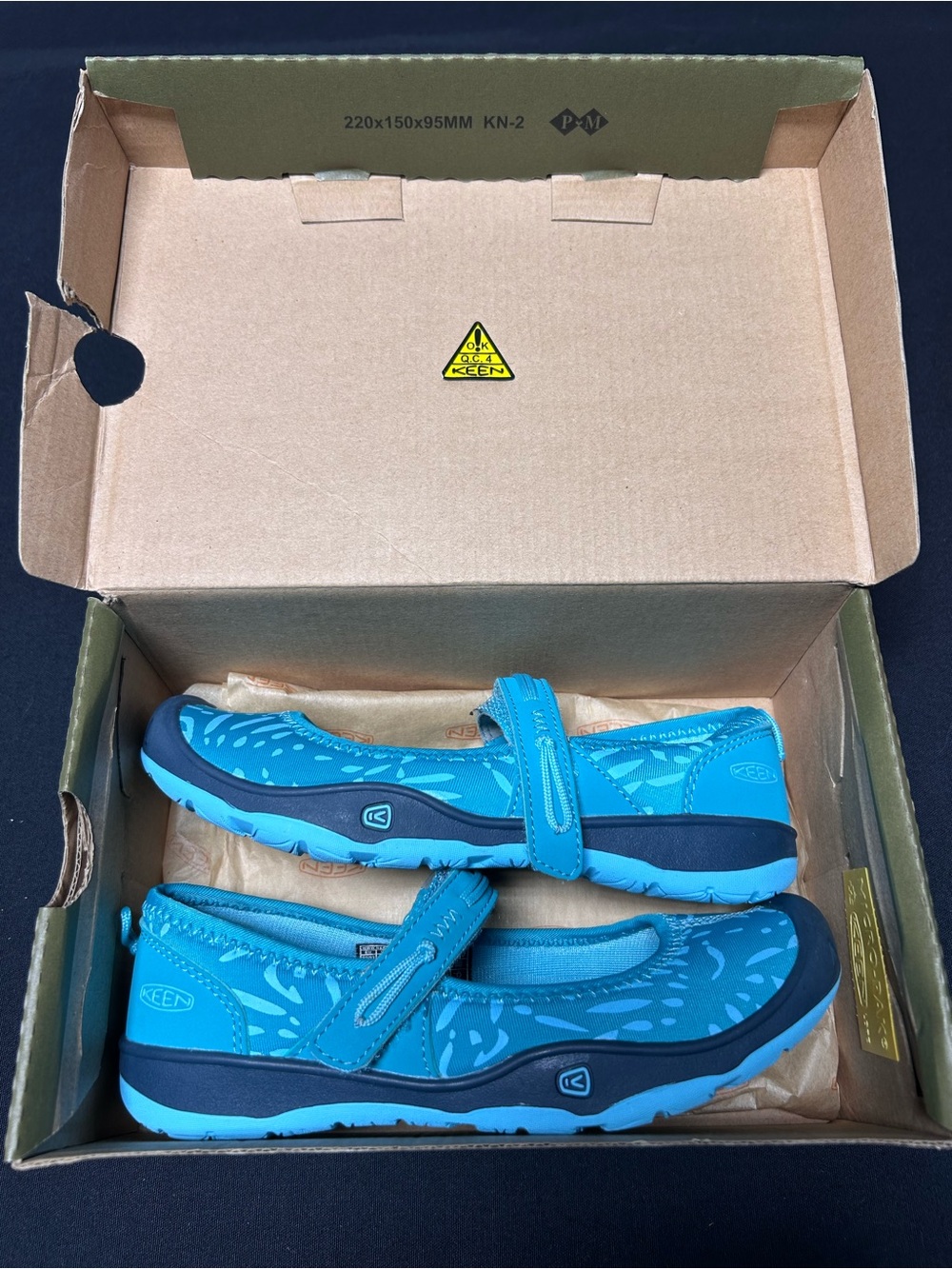 KEEN Kids Moxie Mary Jane Shoes Blue Dress Blues Youth Girls US Size 1Y NIB